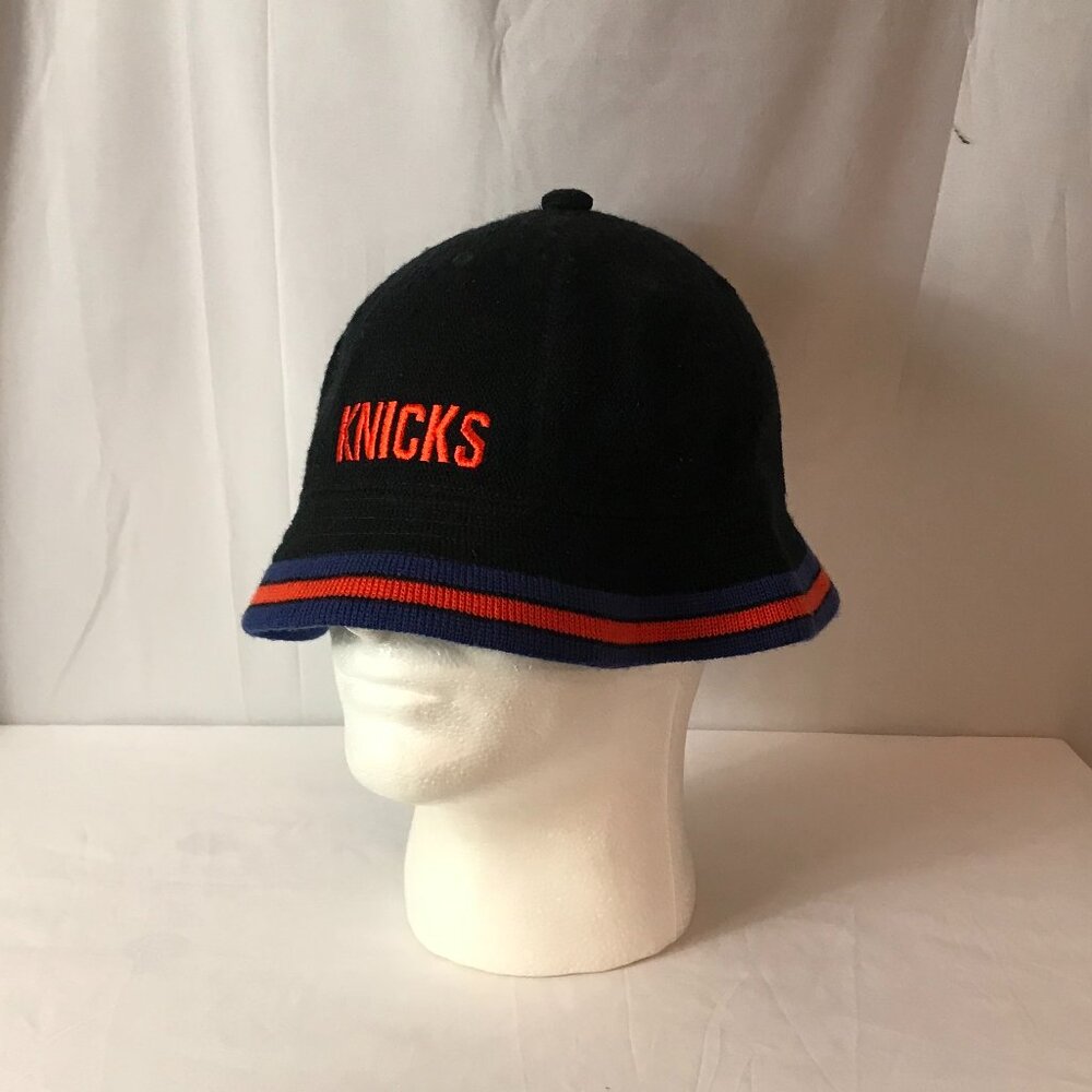 Nike NBA New York Knicks Activewear Athletic Sport Cut L/XL Pullover Bucket Hat